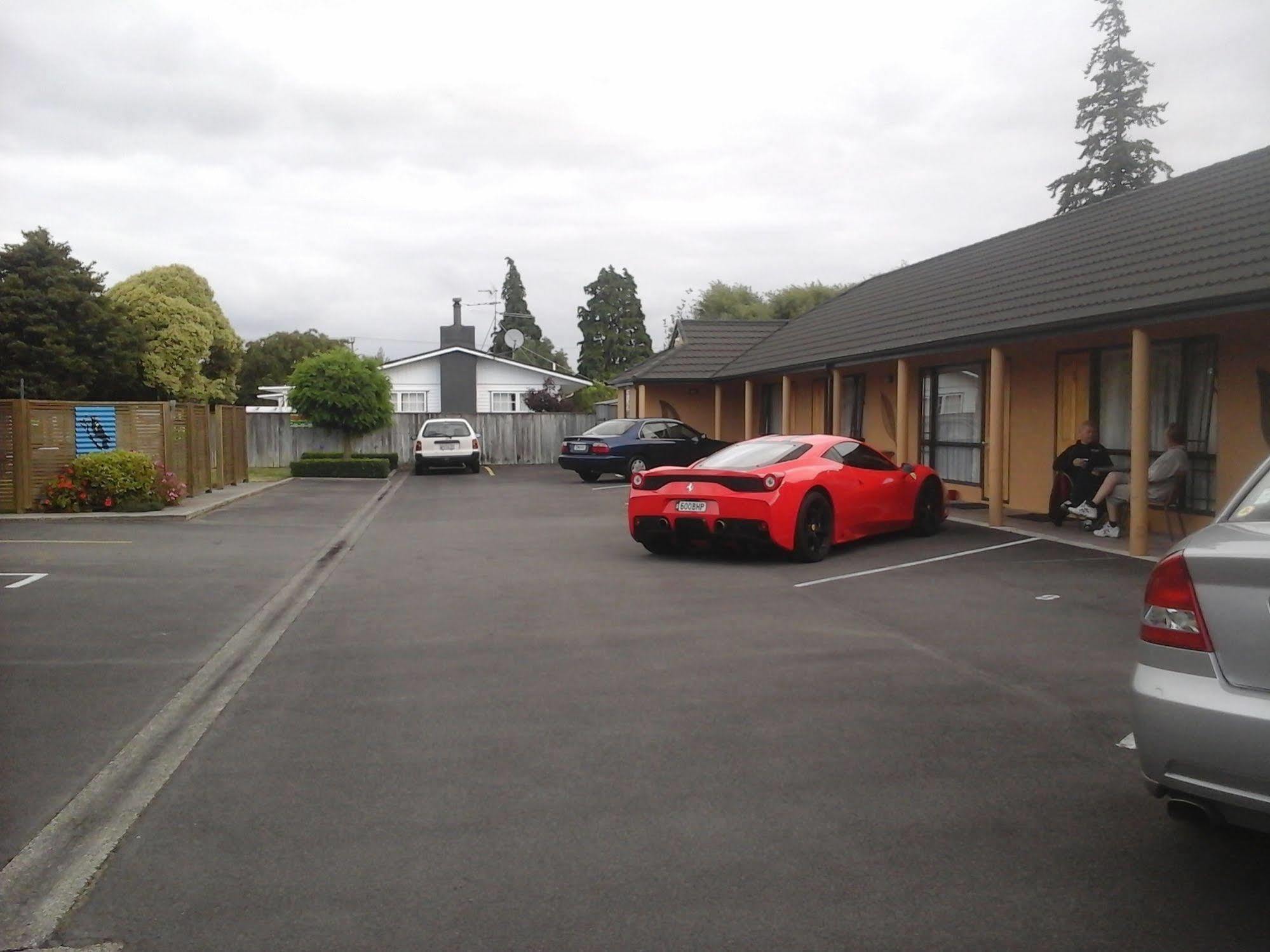 South Park Motel Masterton Exterior foto